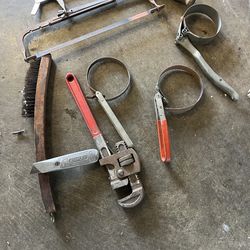 Vintage oil clamps