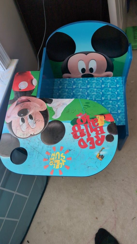 Mickey Mouse Desk