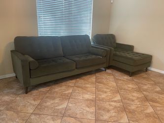 Ashley Reeveon Lakes Sofa + Chaise Set