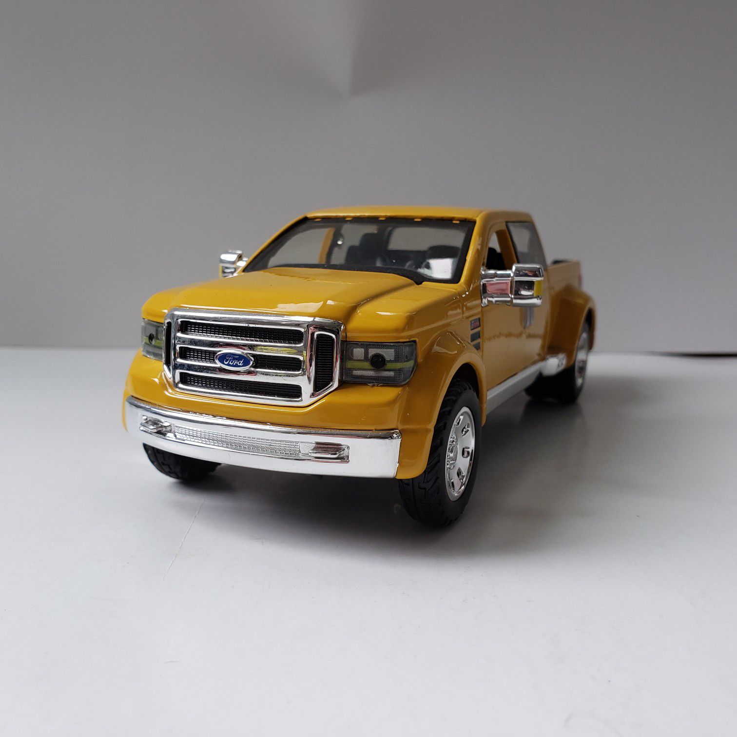NEW Large Ford Yellow Mighty F-350 Super Duty Pickup Truck Car Toy Diecast Metal Model Scale 1/31 1:31 131 F350