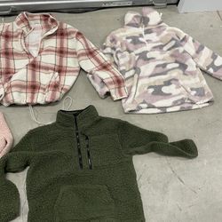Jacket/pullovers 