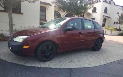 Ford focus zx5 hatchback
