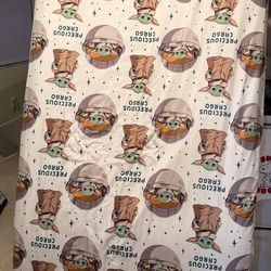 Twin mattress and memory foam topper