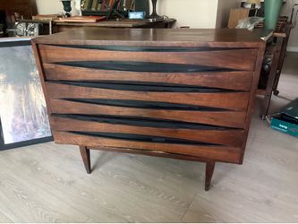 Mid Century Modern West Michigan Furniture Arne Vodder Style Dresser