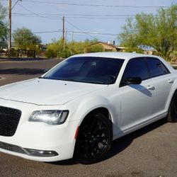 2020 Chrysler 300 