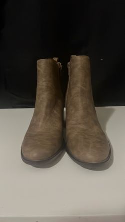 Tan Ankle Boots with Side Zipper