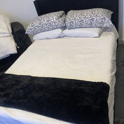 Full Size Bed & Mattress 