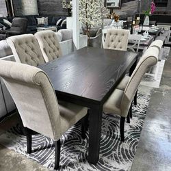 Dining Table and 6 Chairs