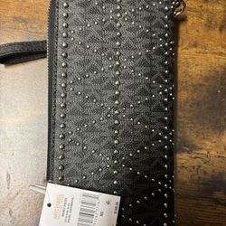 Micheal Kors Hand Wristlet 