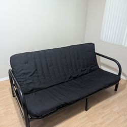 Black Futon