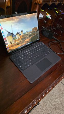 Microsoft Surface Pro 2-in-1 Laptop/Tablet (2024)