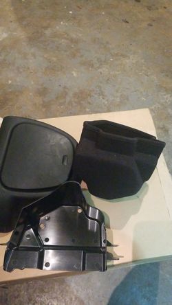 Lower fairing glove box