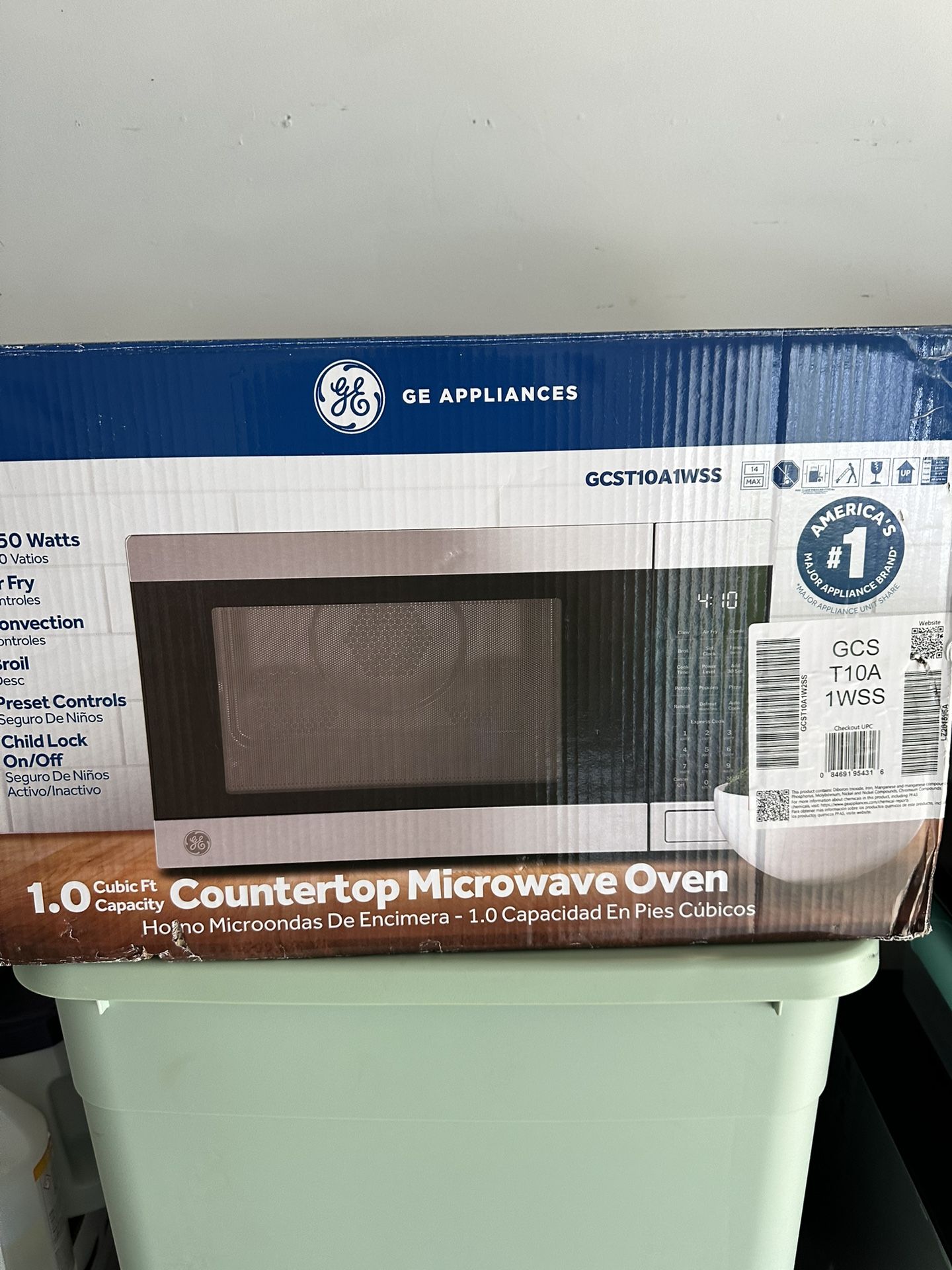 GE 1.0 Countertop Microwave W air Fryer