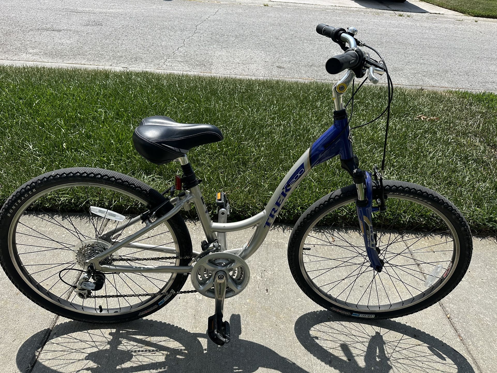 26 Inch Trek Navigator 200