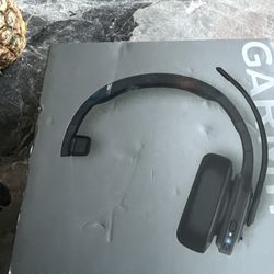DĒZL HEADSET 100 