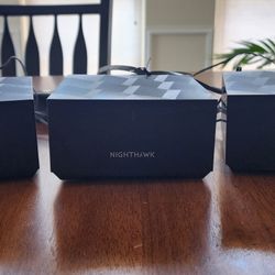 Netgear Nighthawk Mesh WiFi 6 router MR60 (for sale)