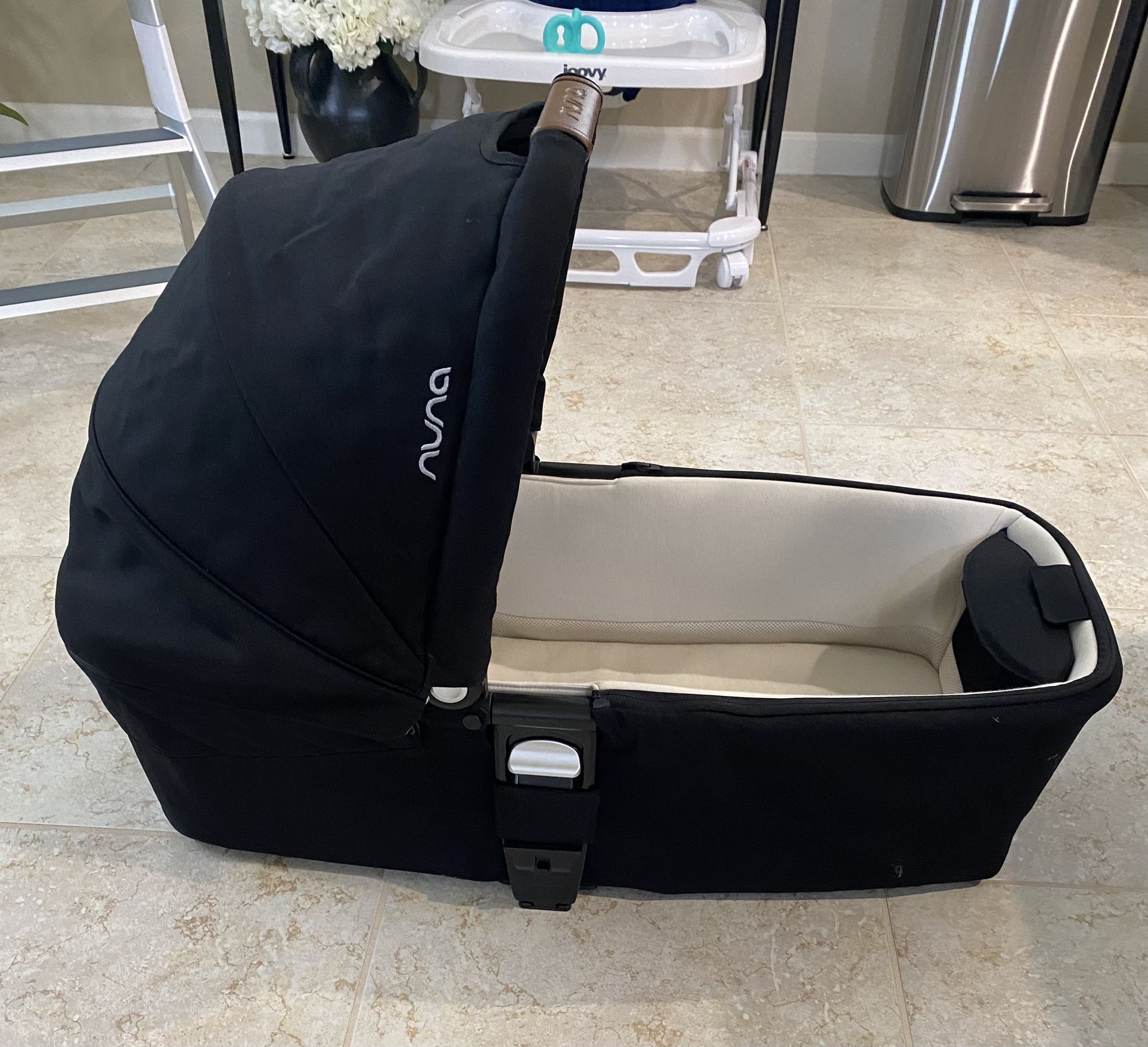 Nuna Mixx Bassinet Attachment Black Caviar
