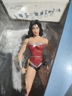 WONDER WOMAN The New 52 DC Collectibles Action Figure