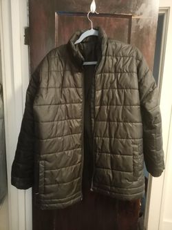 Large, High-Quality Jacket – Perfect for the Season!