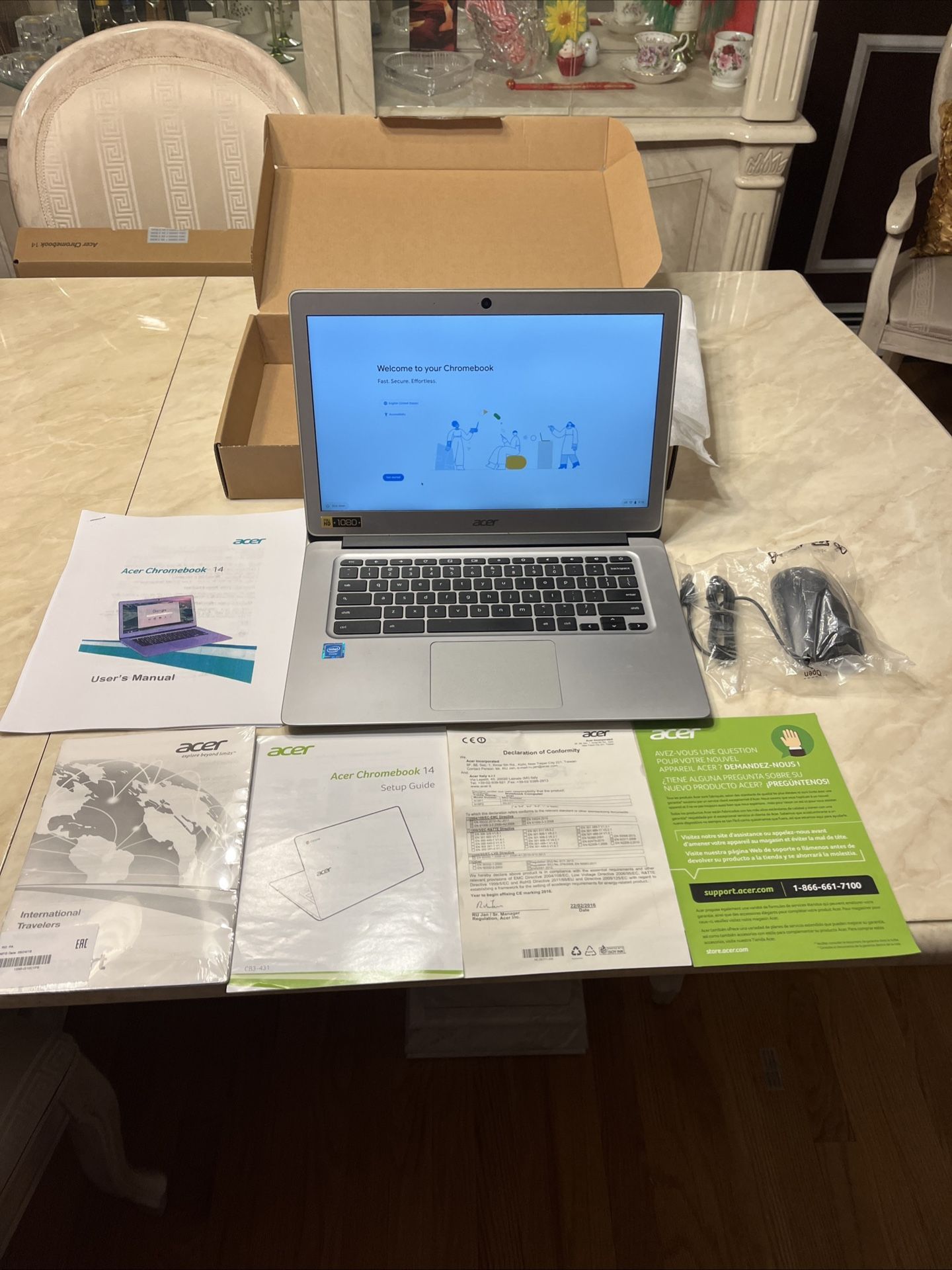 ACER CHROMEBOOK 14 CB3-431 With Wireless Optical Mouse And More.
