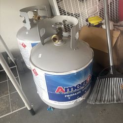 American Propane 2tanks