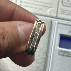 14K Gold Diamond Ring