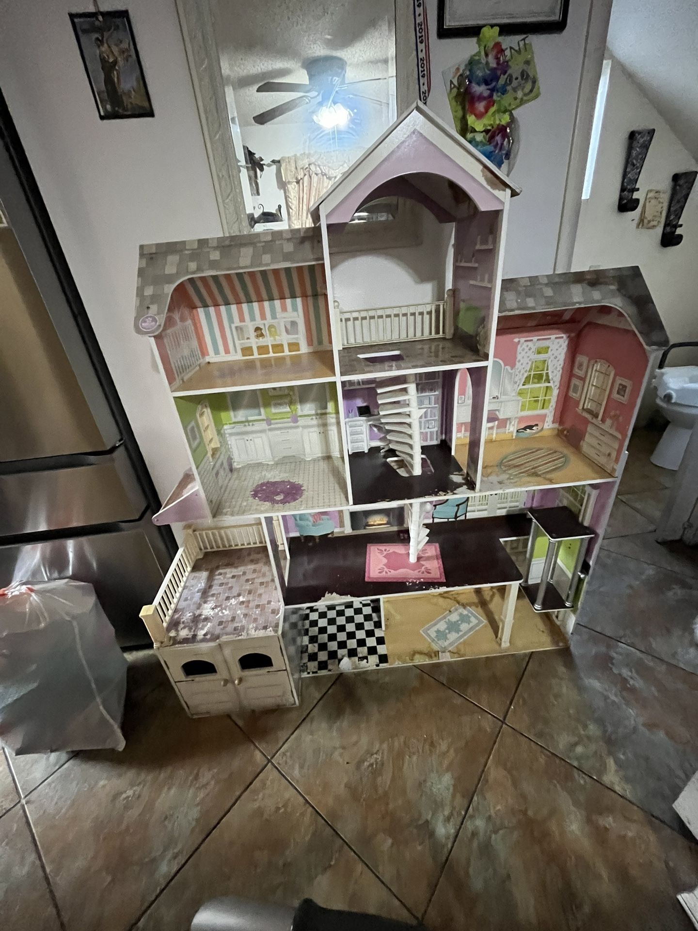 Barbie/doll House for Sale in Compton, CA - OfferUp