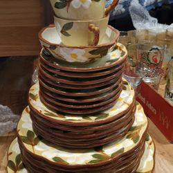 Vintage Stangl White Dogwood Pottery Set