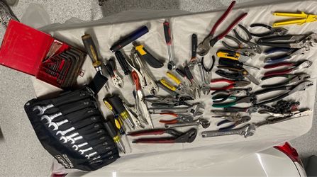 Large Mechanic Tool Lot – Wrenches, Pliers, Ratchets & More