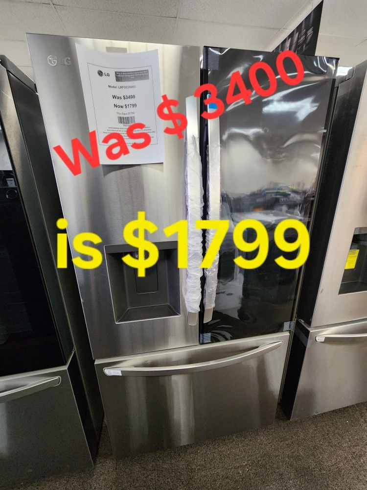 Twenty seven cubic feet side by side insview refrigerator with craft ice