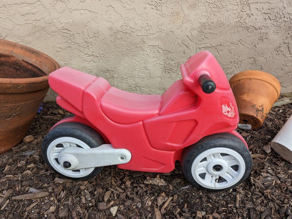 Step 2 Toddler Motorcycle 