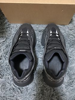 Yeezy 700 V3 Dark Glow. GX6144. 9.5 US (43 EU, 27.5 cm) for Sale