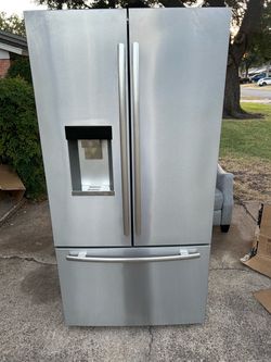 9 Month Old Jenn Air Counter Depth Refrigerator