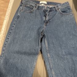 Abercrombie & Fitch Baggy Low-Rise Blue Jeans – Size 28 Regular