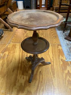 Vintage Dearborn Company Tiered Stand
