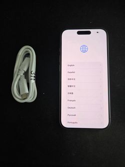 Apple iPhone 15 - 256 GB - Titanium (Unlocked)