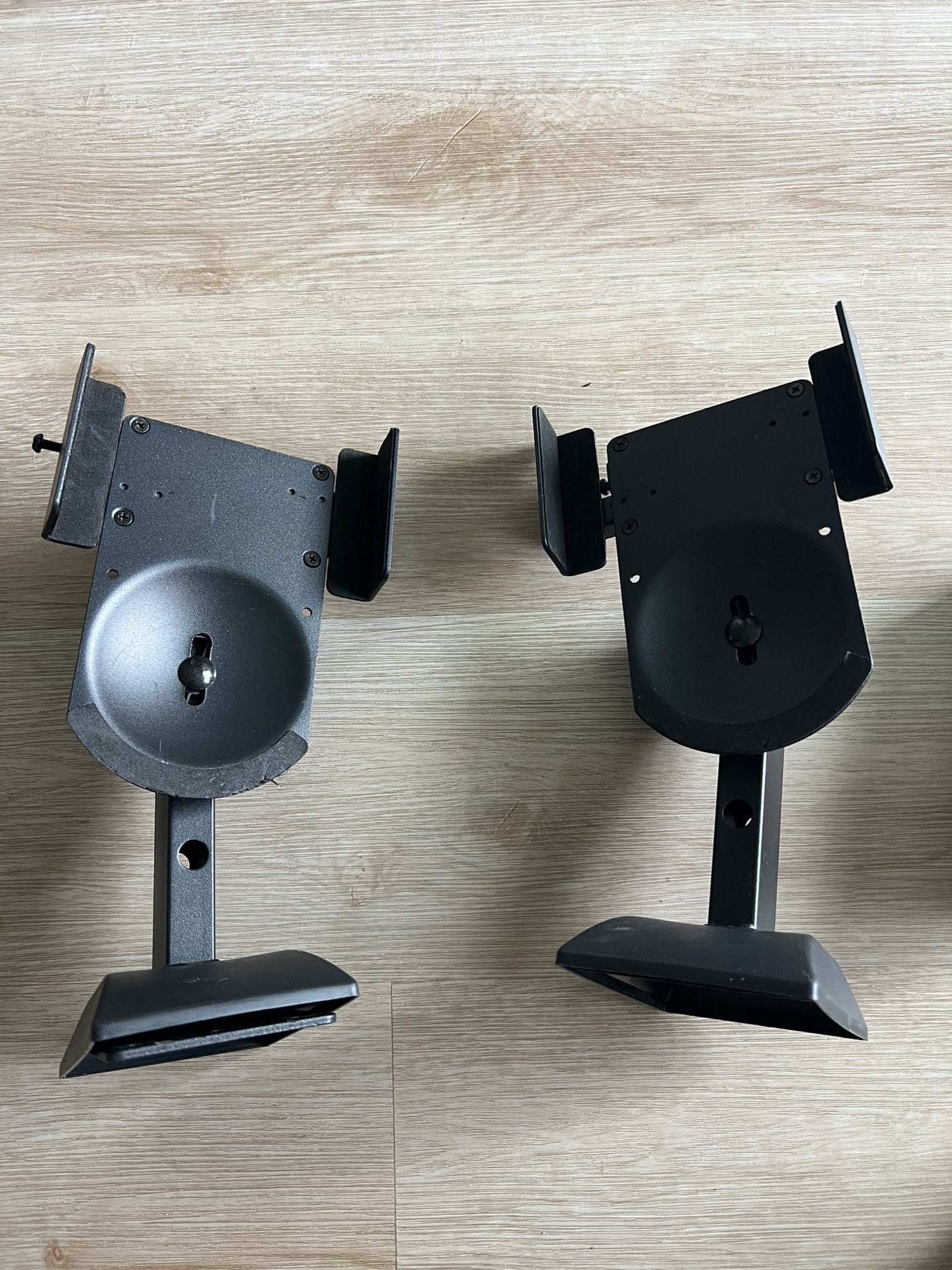 WALI Speaker Wall Mounts, Dual Side Clamping Bookshelf Mounting Bracket for Large Surrounding Sound Speakers, Hold up to 55 lbs.