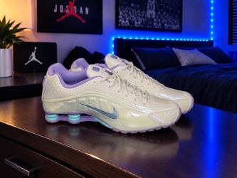 Nike Shox R4