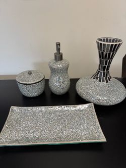 Silver Mosaic Bathroom Accessory Set