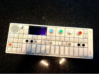 Teenage Engineering - OP 1