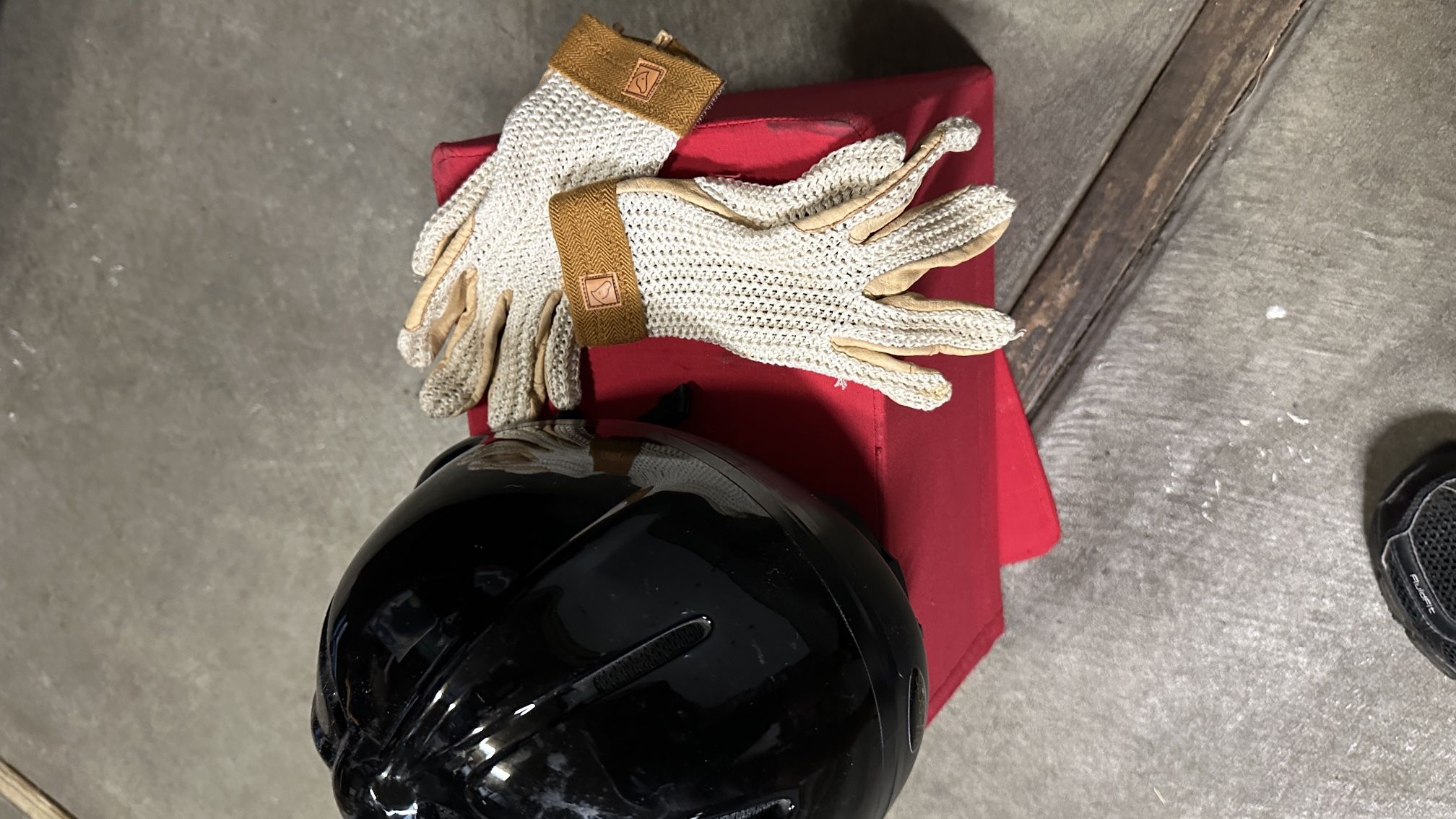 Riding Helmet & Gloves