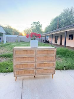 Modern dresser