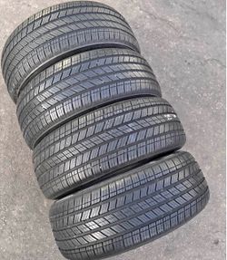 Set 215/55-17 Bridgestone con el 80% de vida