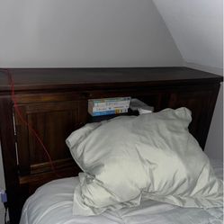 Set Of Twin Beds 