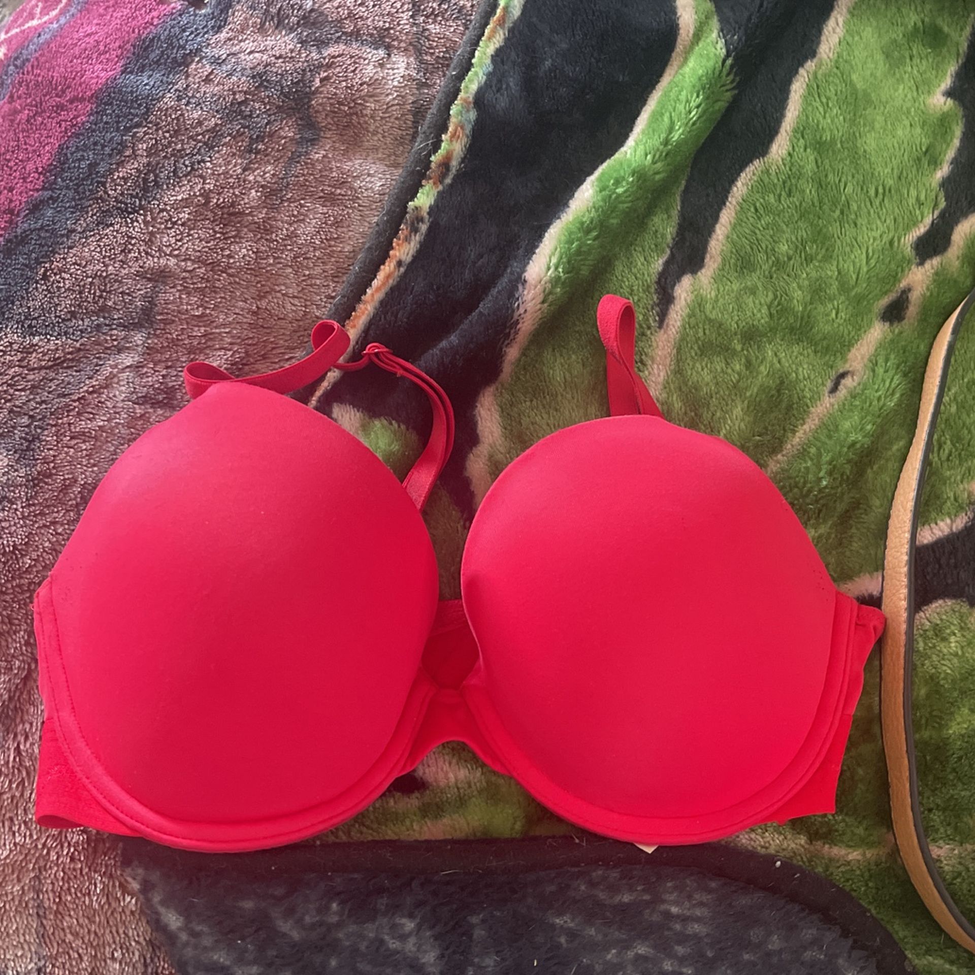 Victoria Secret Bra Red