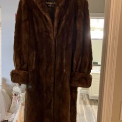 Mink Coat.   Medium.  10-12