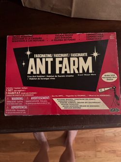 Uncle Milton Ant Farm Live Ant Habitat