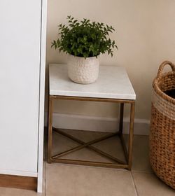 Marble Top small Accent end Table