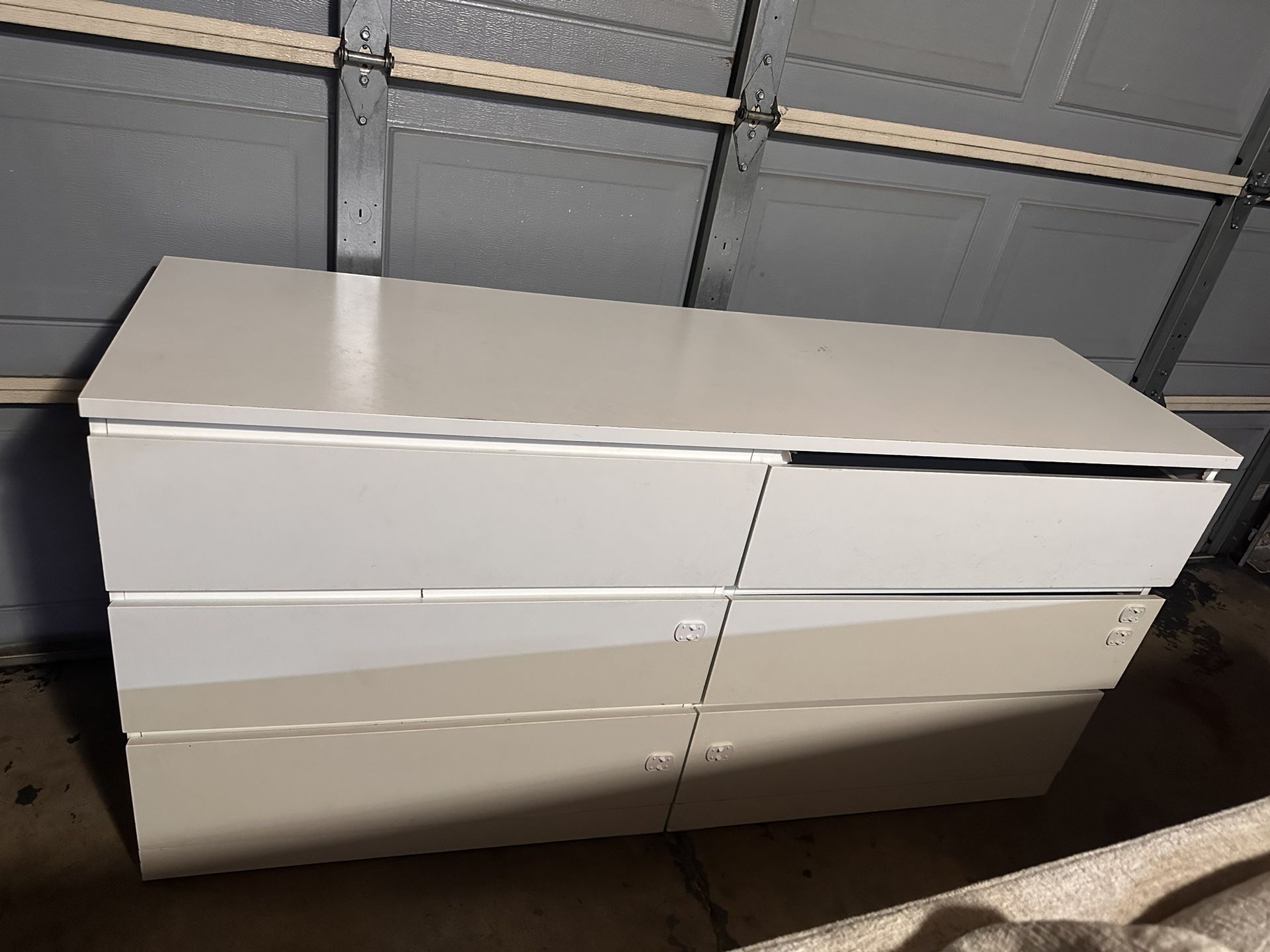 IKEA malm 6 Drawer Dresser 