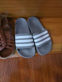 Sneakers & Sandals